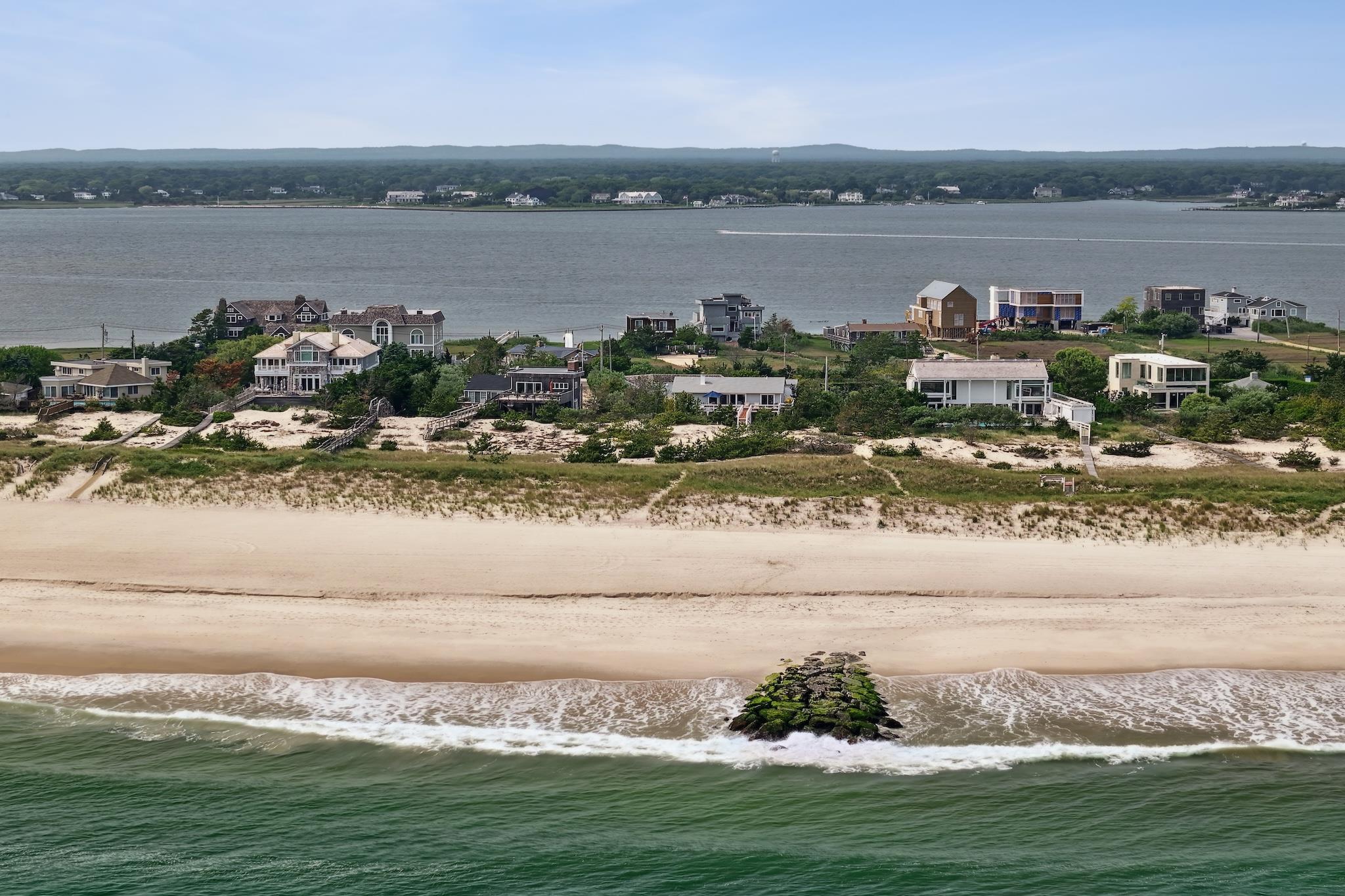 355 Dune Rd, Westhampton Beach, NY 11978