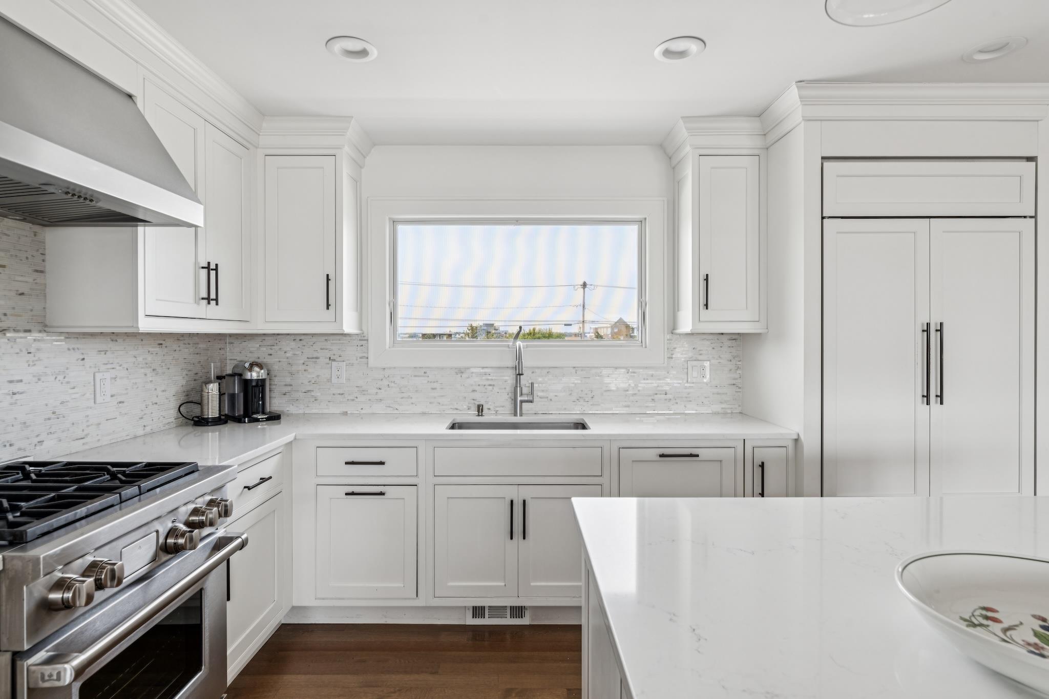 355 Dune Rd, Westhampton Beach, NY 11978