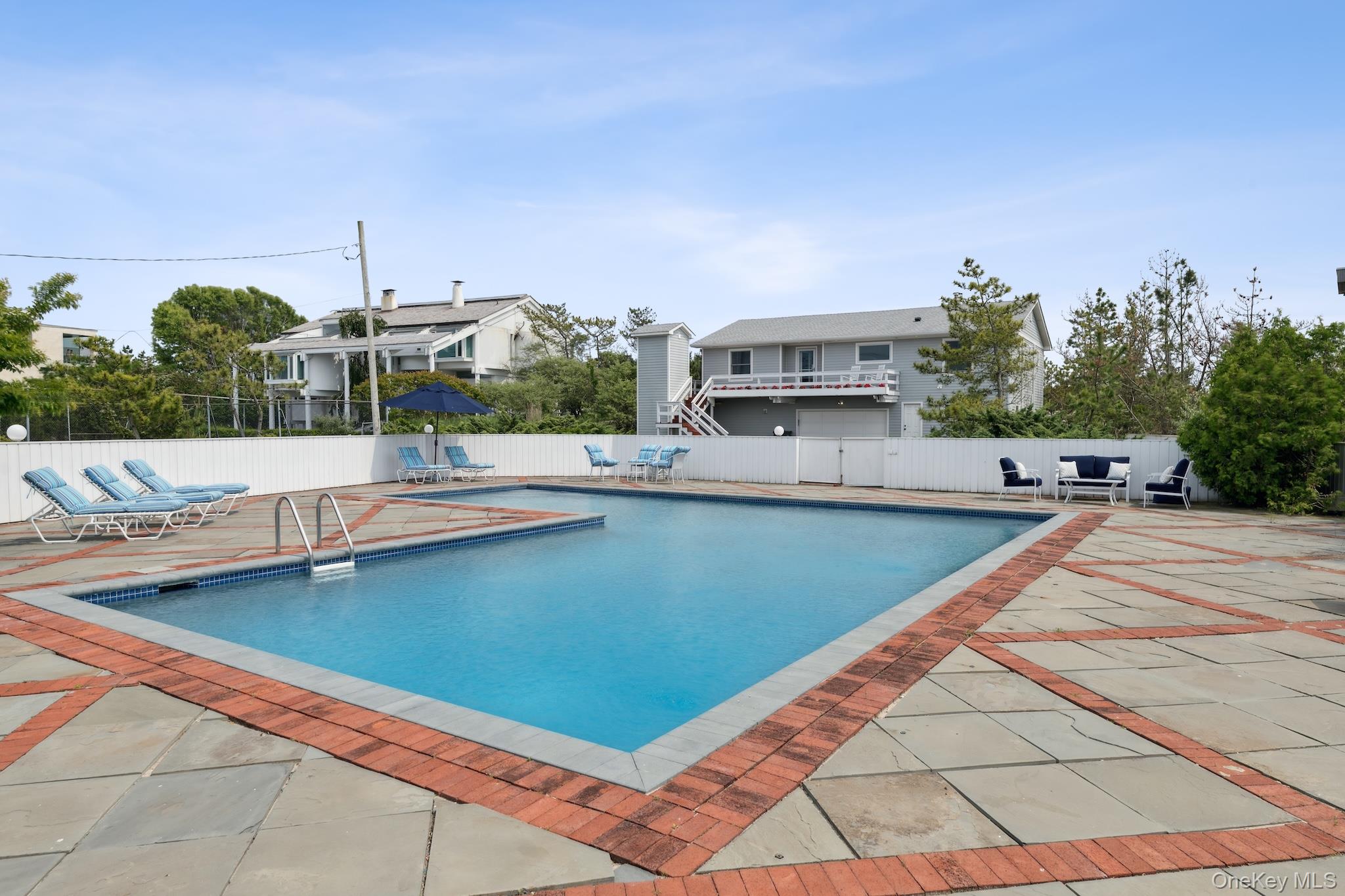 355 Dune Rd, Westhampton Beach, NY 11978