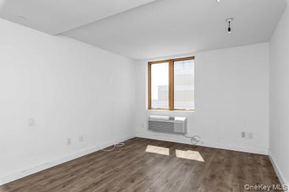 440 W Broadway # 3A, Long Beach, NY 11561