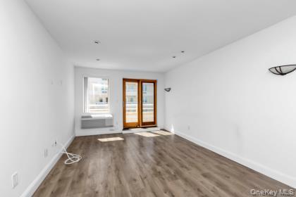 440 W Broadway # 3A, Long Beach, NY 11561