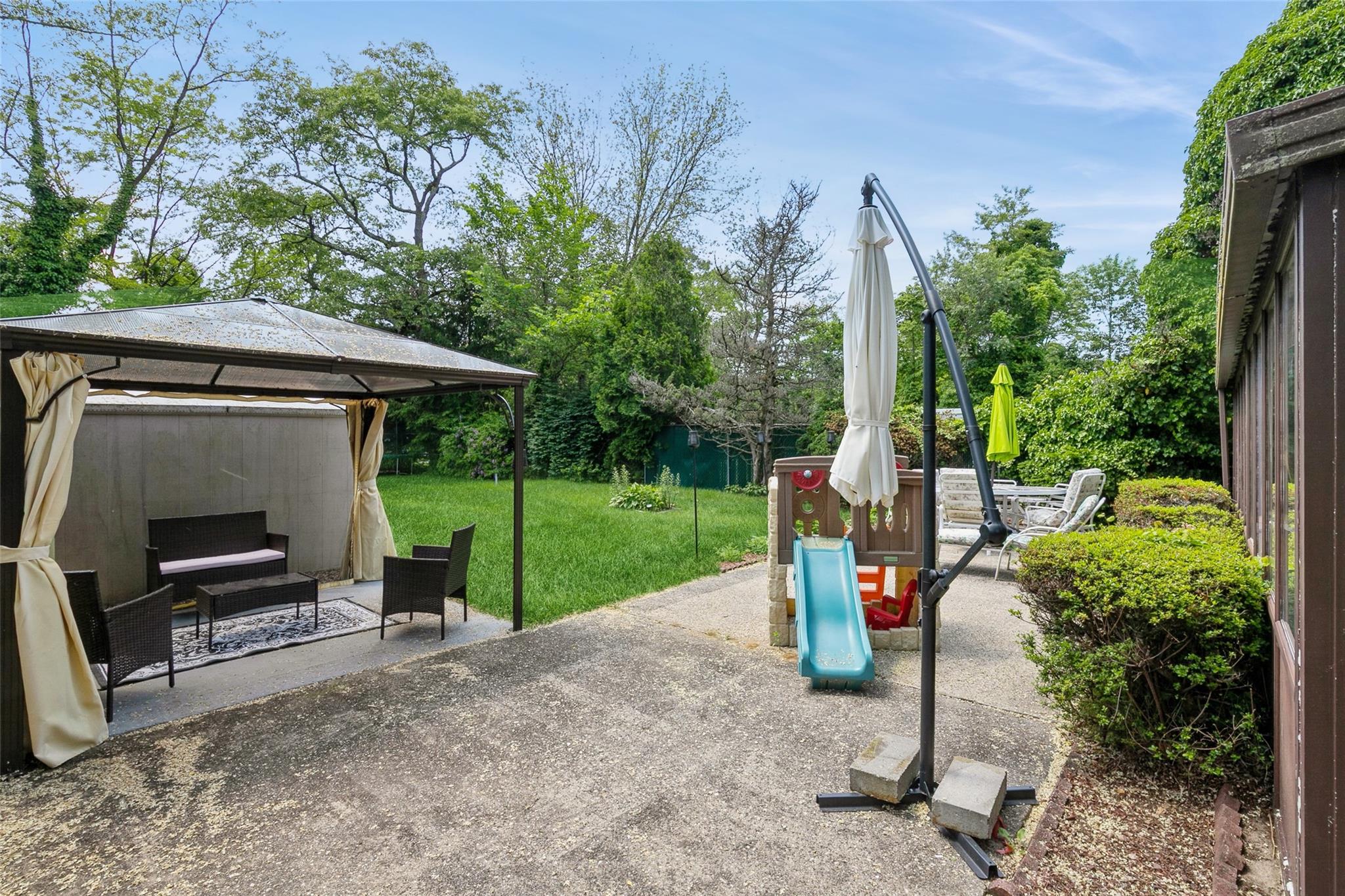 22 Landscape Drive, Wheatley Heights, NY 11798