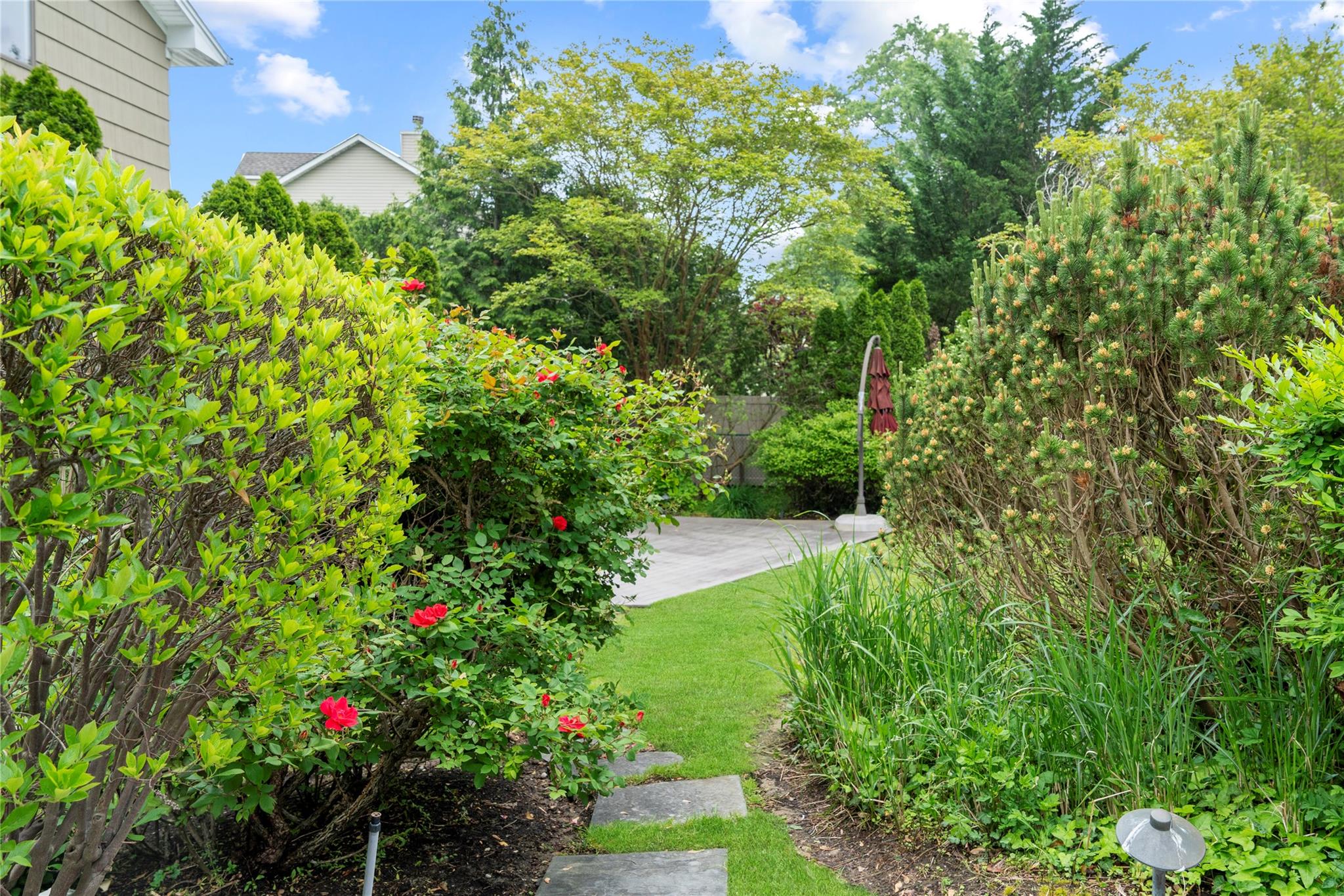 16 Eastland Drive, Glen Cove, NY 11542