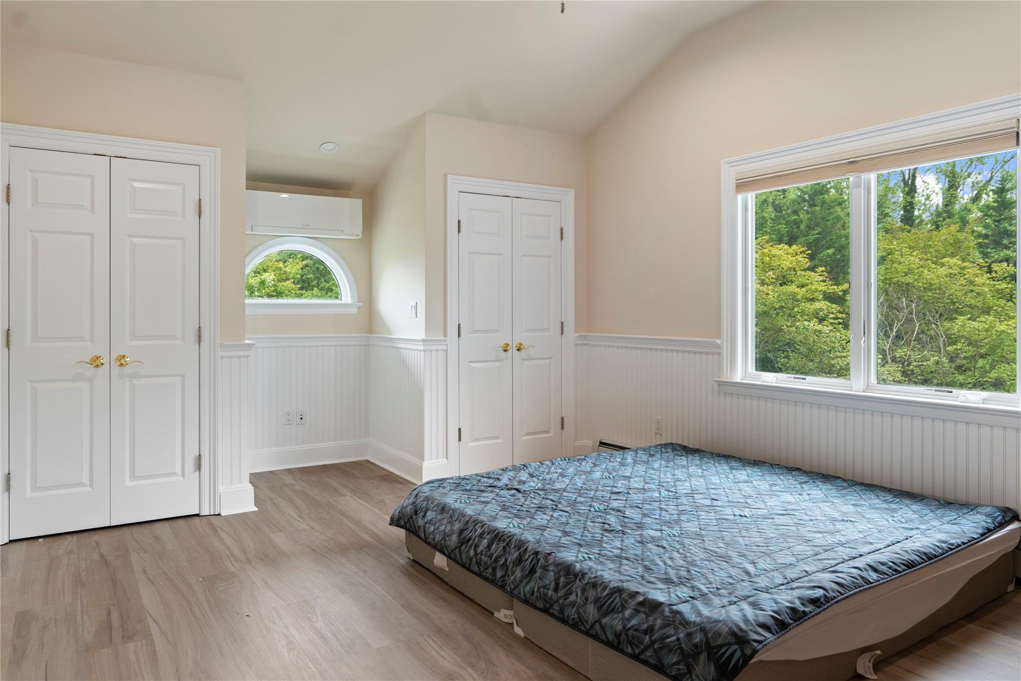 16 Eastland Drive, Glen Cove, NY 11542