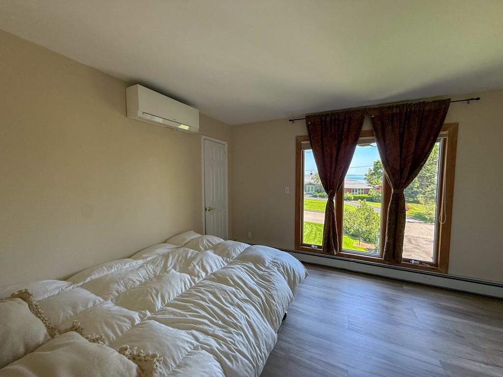 16 Eastland Drive, Glen Cove, NY 11542