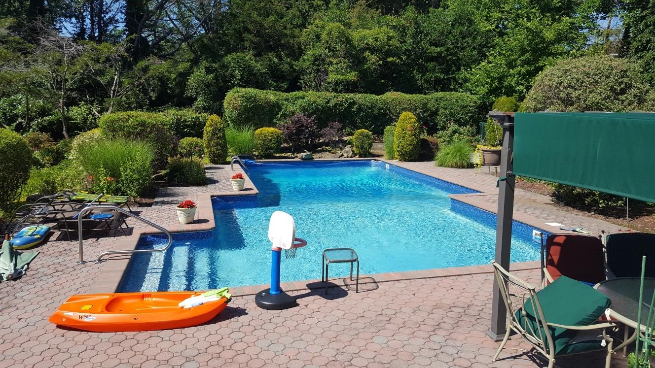 16 Eastland Drive, Glen Cove, NY 11542