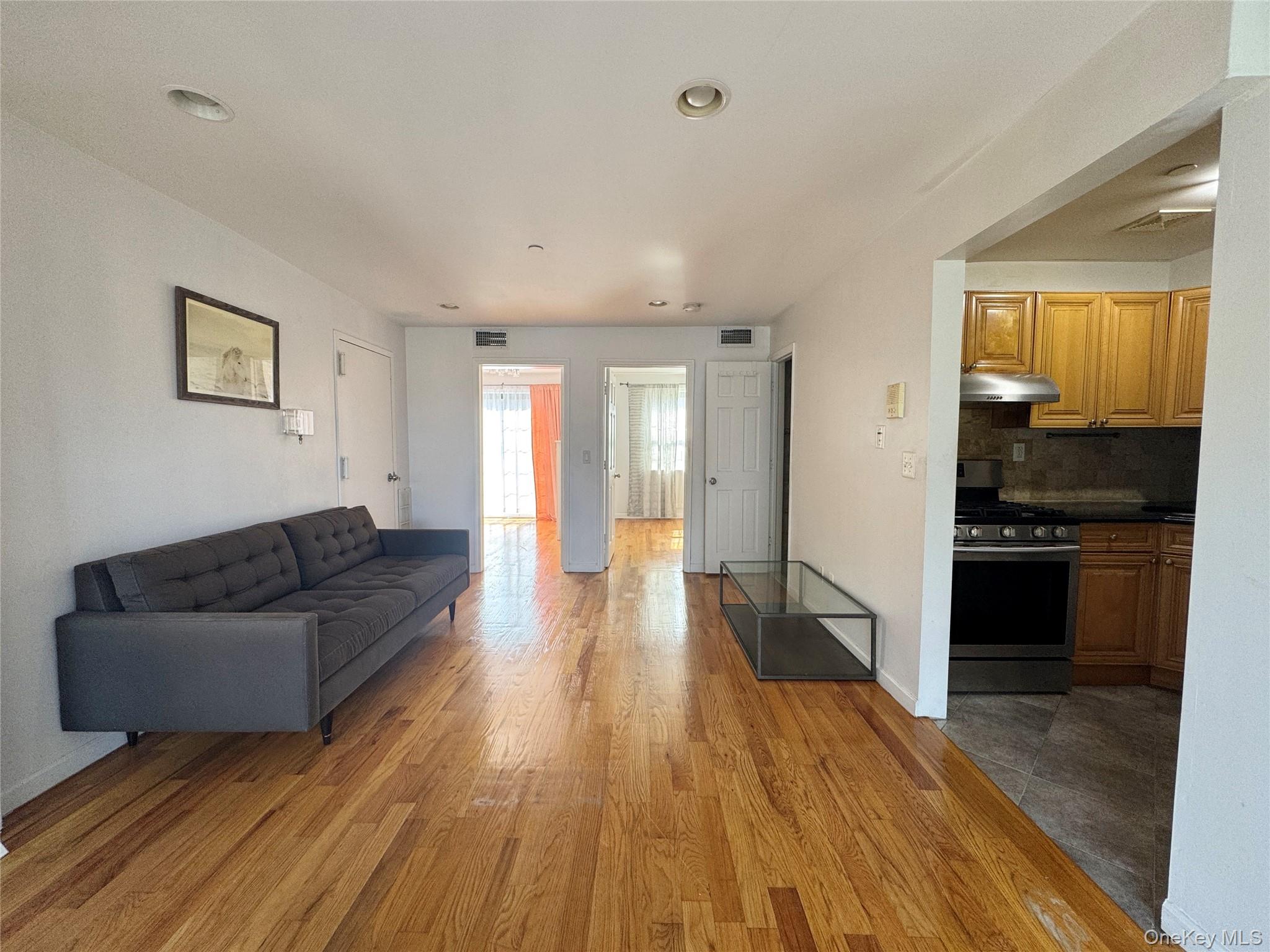 103-02 42nd Ave # 4D, Corona, NY 11368