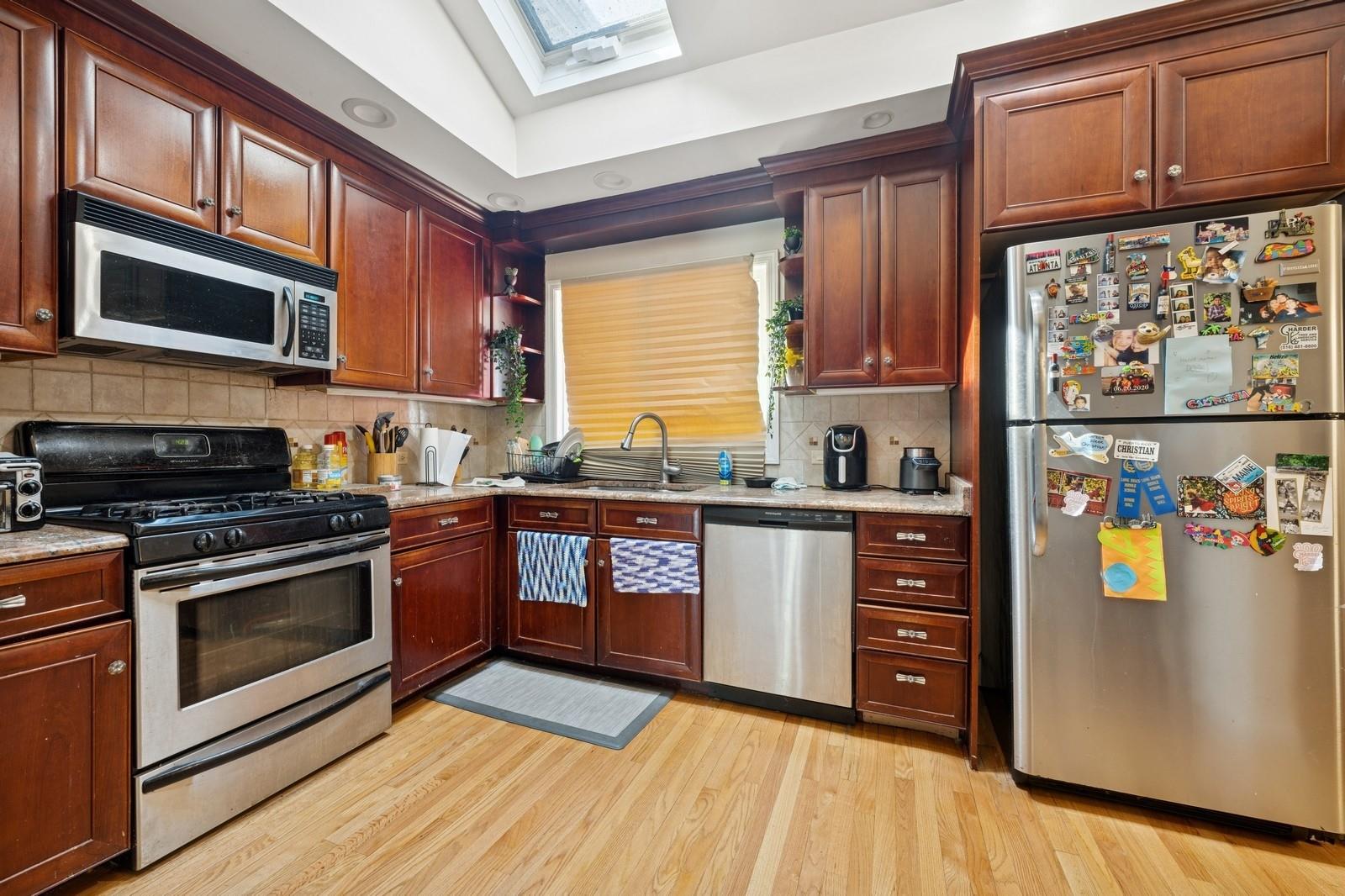 345 E Park Avenue, Long Beach, NY 11561