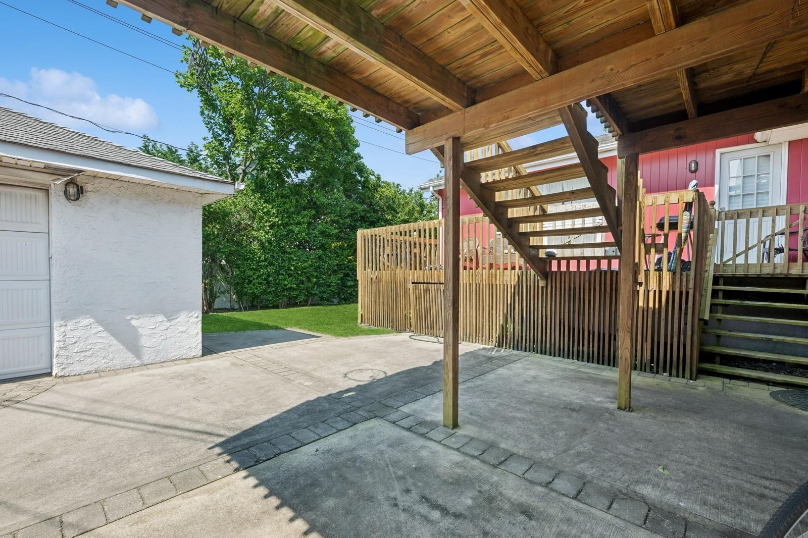 345 E Park Avenue, Long Beach, NY 11561