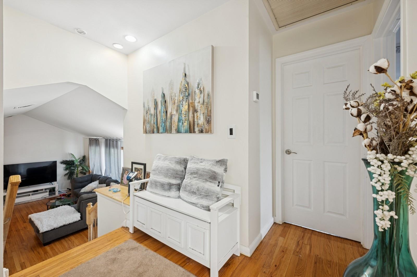 345 E Park Avenue, Long Beach, NY 11561