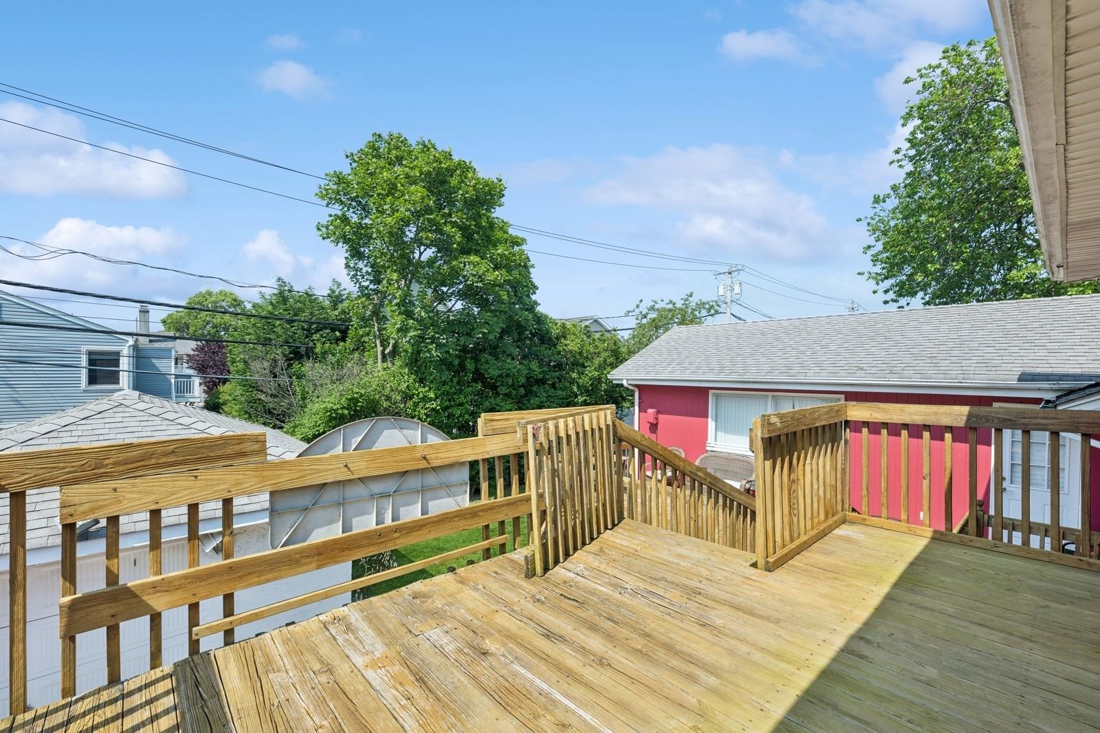 345 E Park Avenue, Long Beach, NY 11561