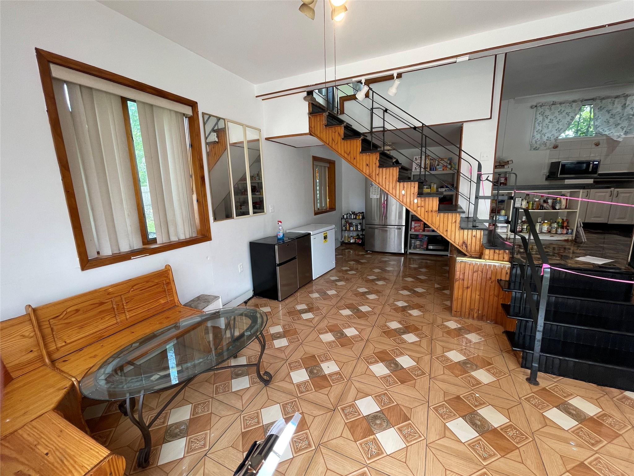 230 Park Avenue, Freeport, NY 11520