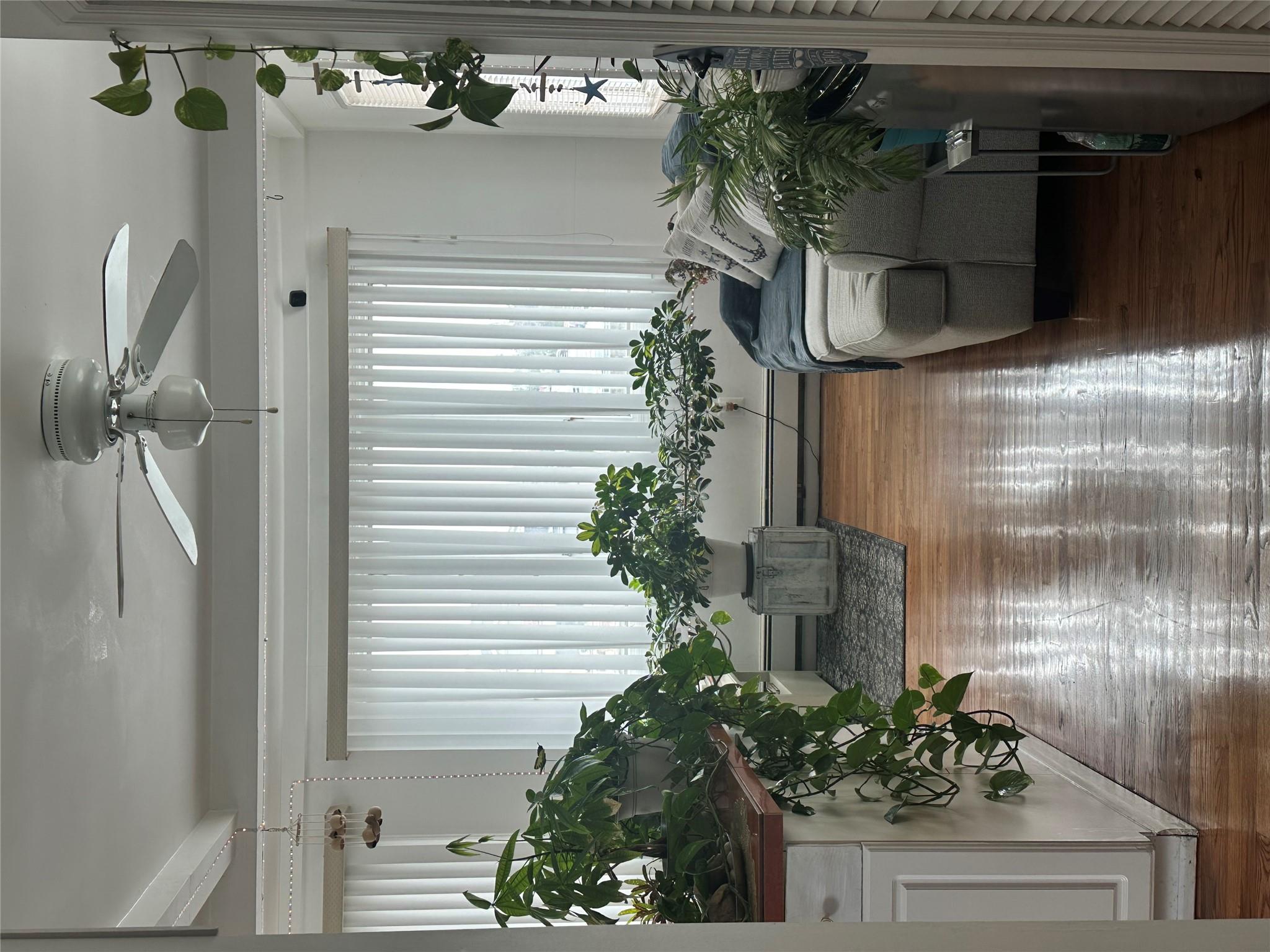 9934 164th Avenue, Hamilton Beach, NY 11414