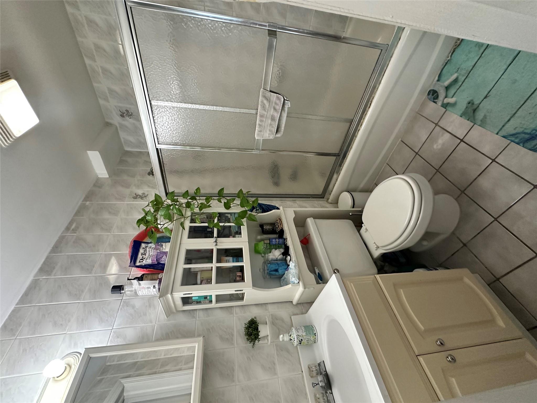 9934 164th Avenue, Hamilton Beach, NY 11414