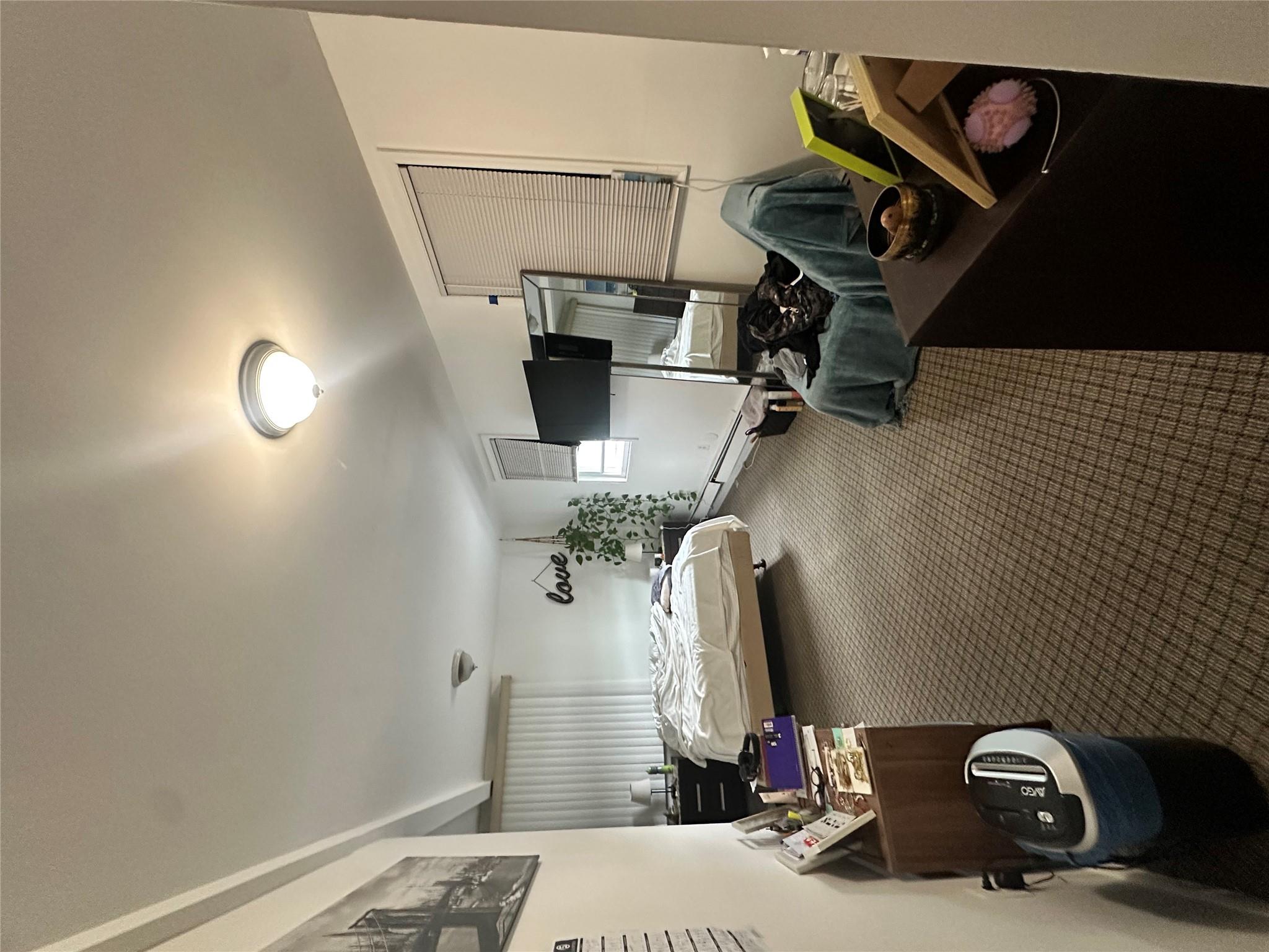 9934 164th Avenue, Hamilton Beach, NY 11414