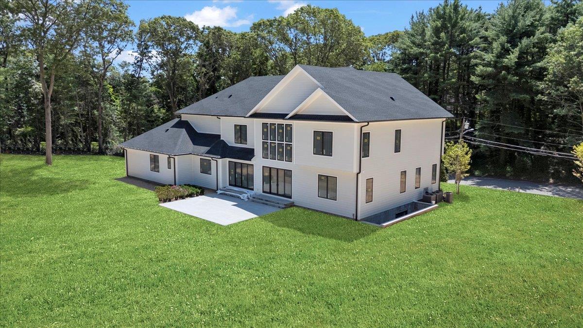 11 Ingold Drive, Dix Hills, NY 11746