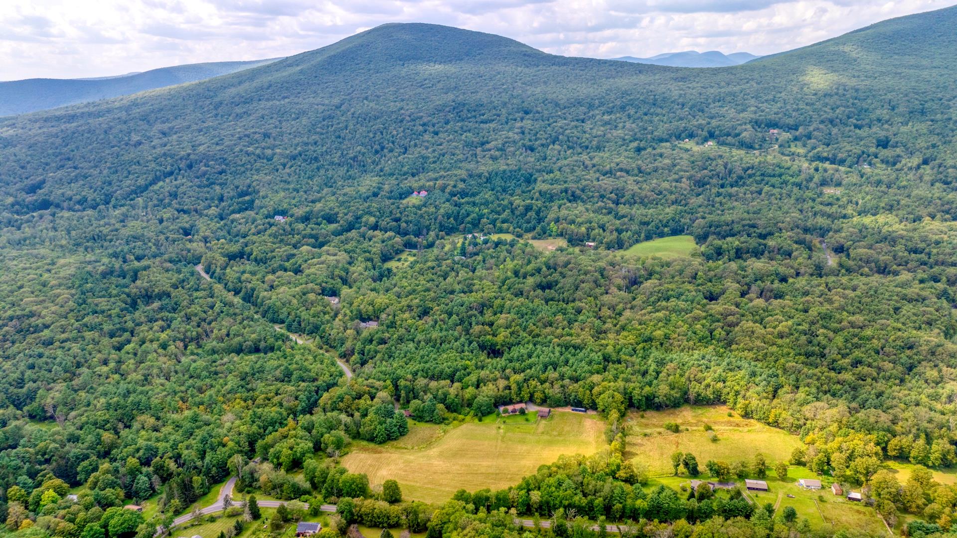 18 Jomar Lane, Olivebridge, NY 12461