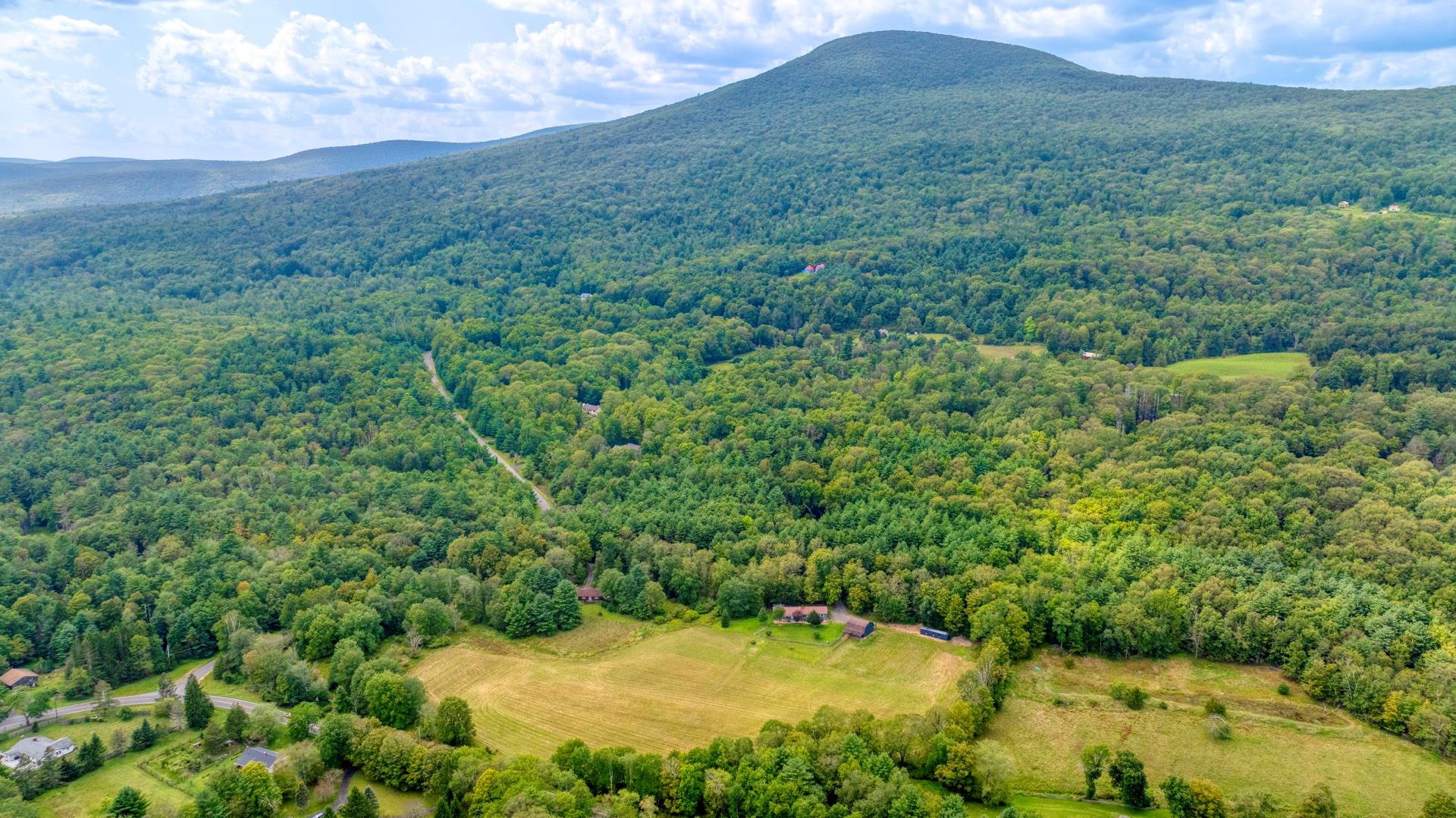 18 Jomar Lane, Olivebridge, NY 12461