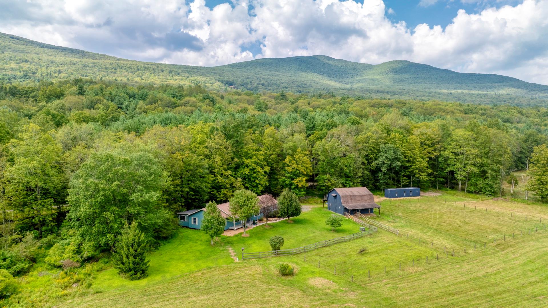 18 Jomar Lane, Olivebridge, NY 12461