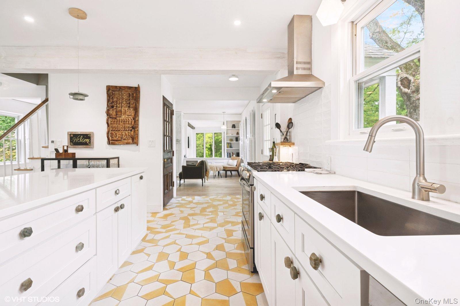 893 Laroe and Co Hwy 45, Monroe, NY 10950