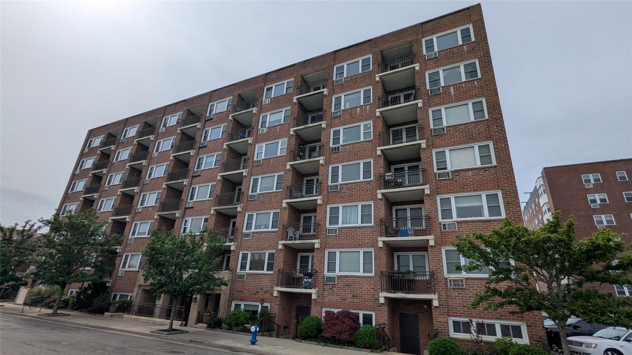740 East Broadway, # 2L, Long Beach, NY 11561