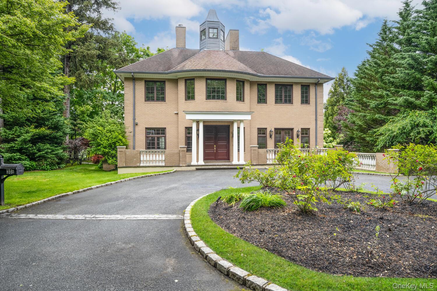 30A Shelter Rock Road, Manhasset, NY 11030