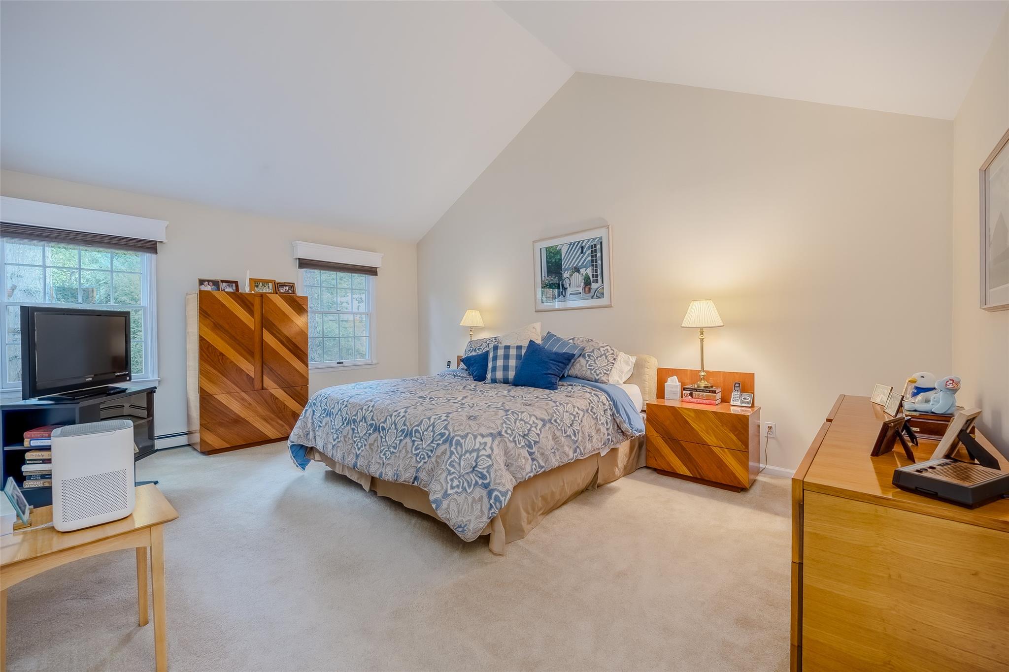 12 Nadworny Lane, Stony Brook, NY 11790