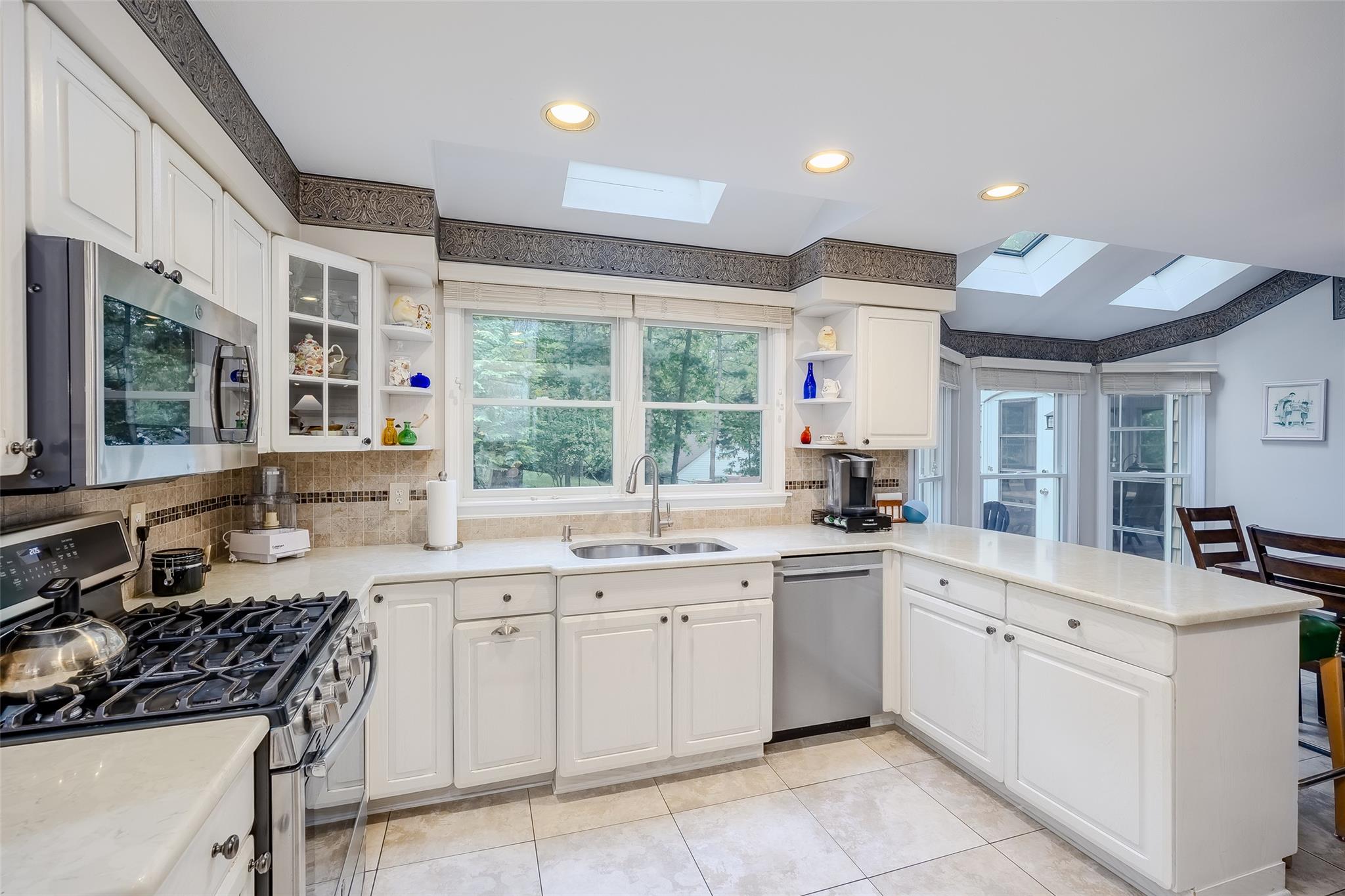 12 Nadworny Lane, Stony Brook, NY 11790