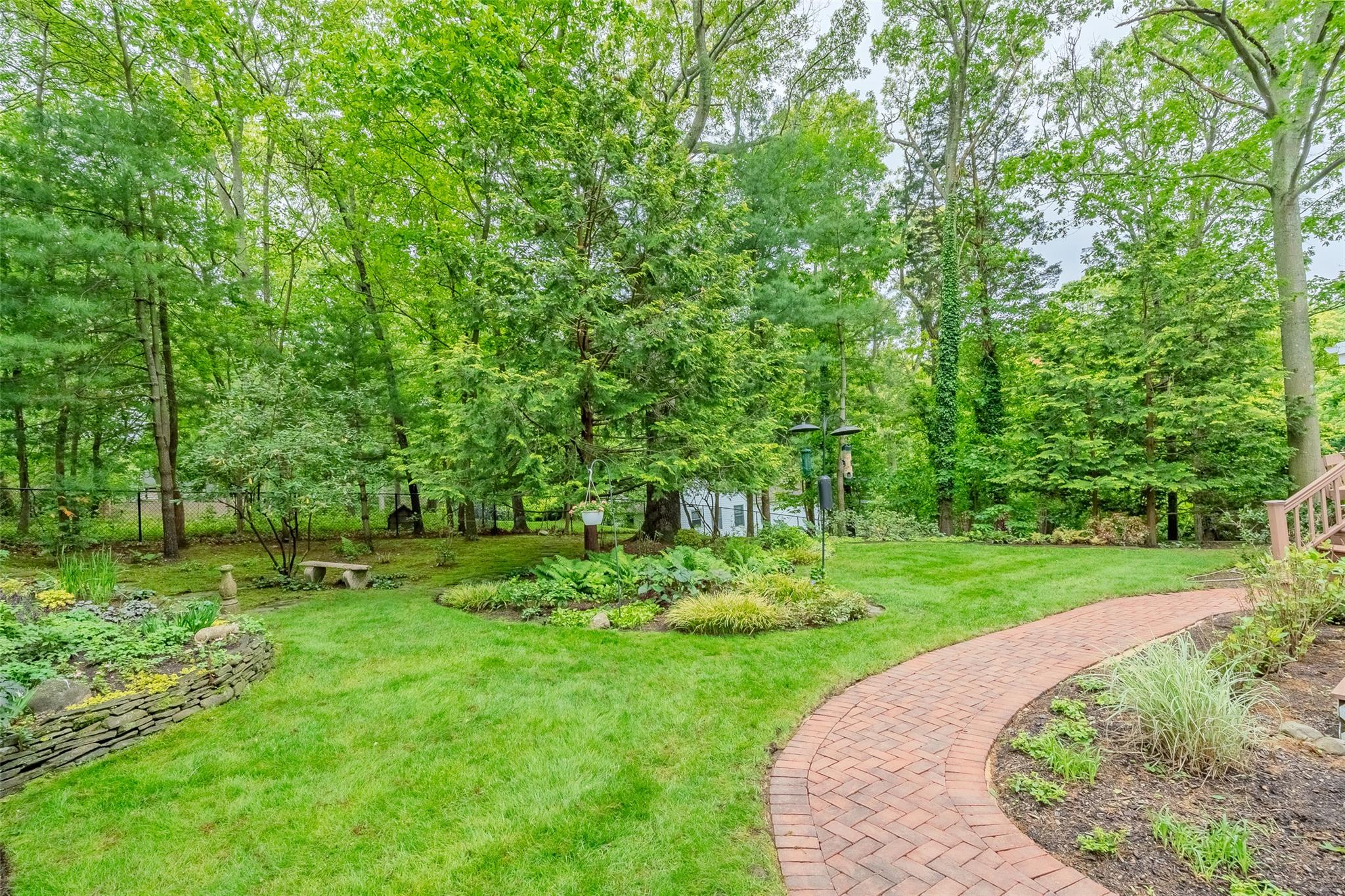 12 Nadworny Lane, Stony Brook, NY 11790