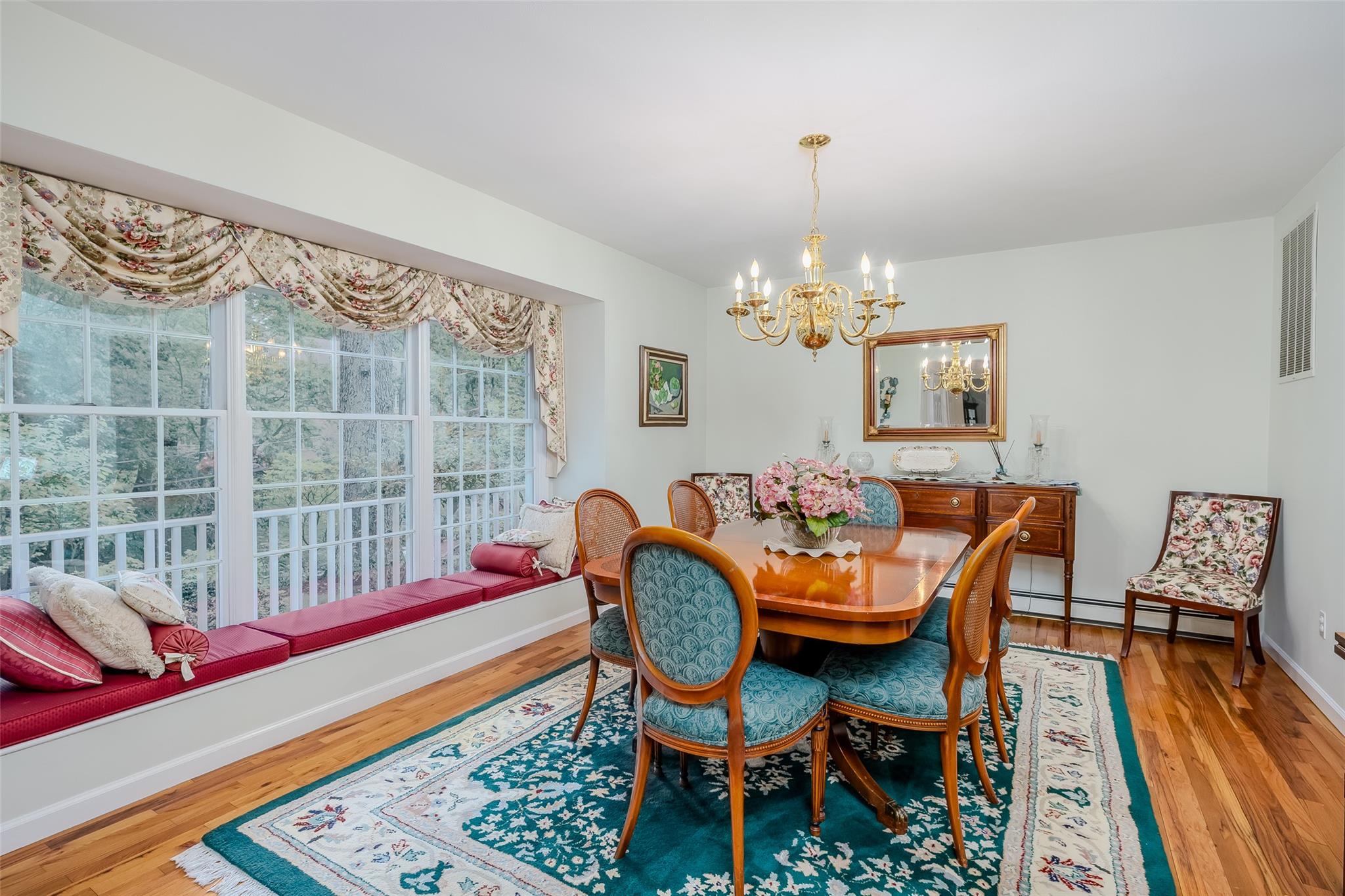 12 Nadworny Lane, Stony Brook, NY 11790