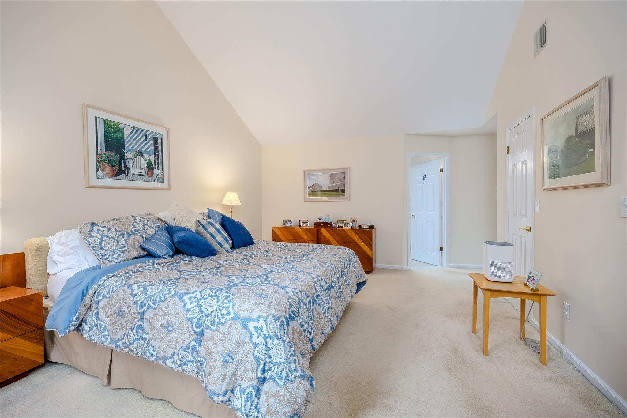 12 Nadworny Lane, Stony Brook, NY 11790