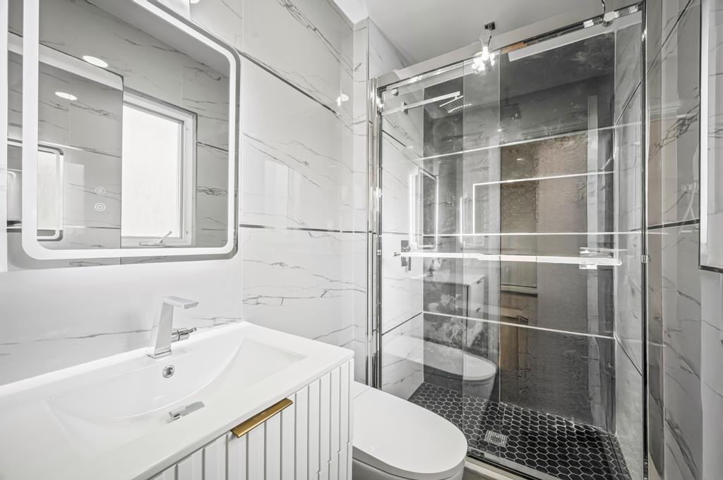 1 Saratoga Street, Lido Beach, NY 11561