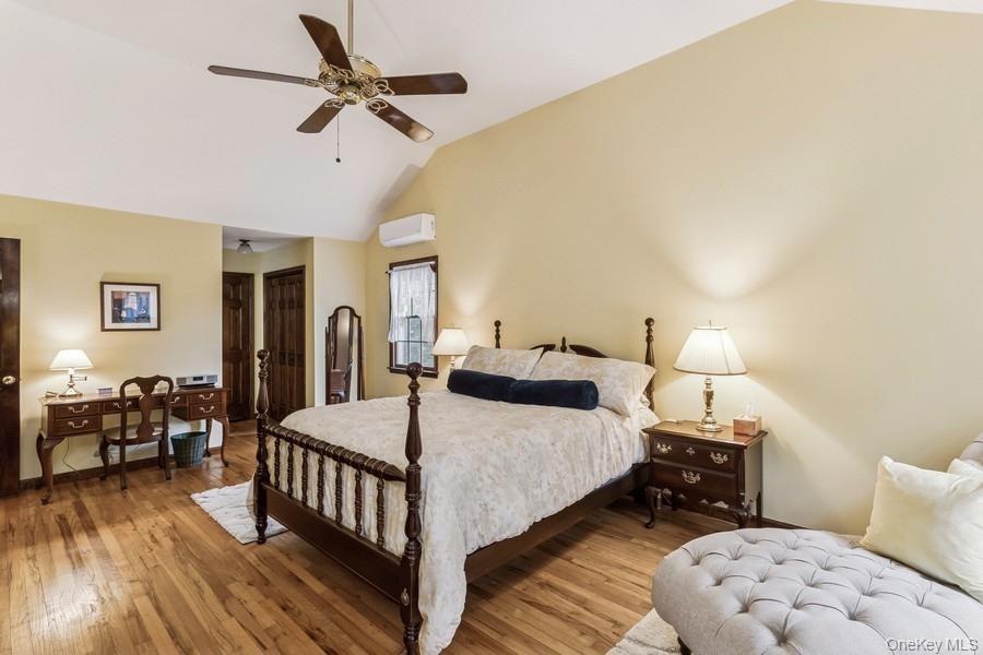 6295 N Country Road, Wading River, NY 11792