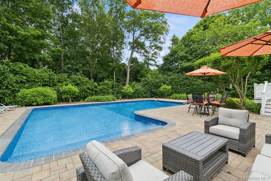 6295 N Country Road, Wading River, NY 11792