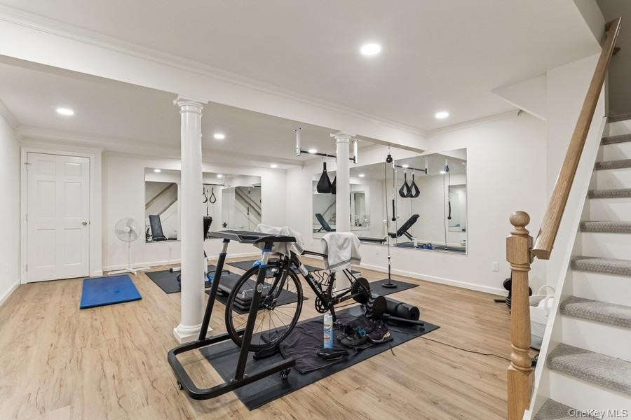 6295 N Country Road, Wading River, NY 11792