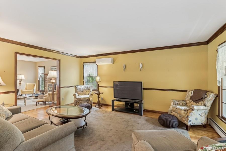 6295 N Country Road, Wading River, NY 11792