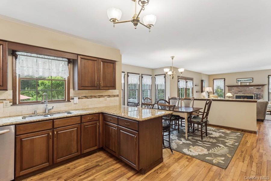 6295 N Country Road, Wading River, NY 11792