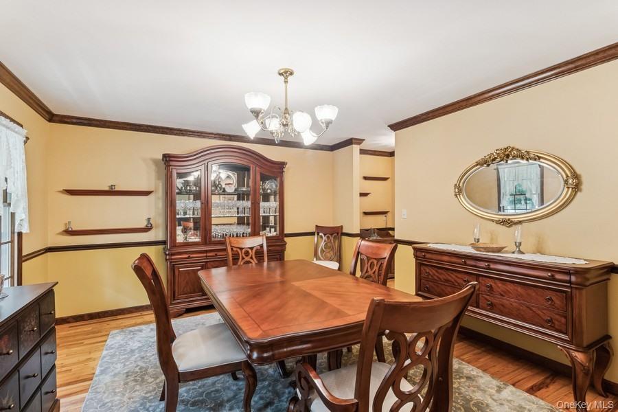 6295 N Country Road, Wading River, NY 11792