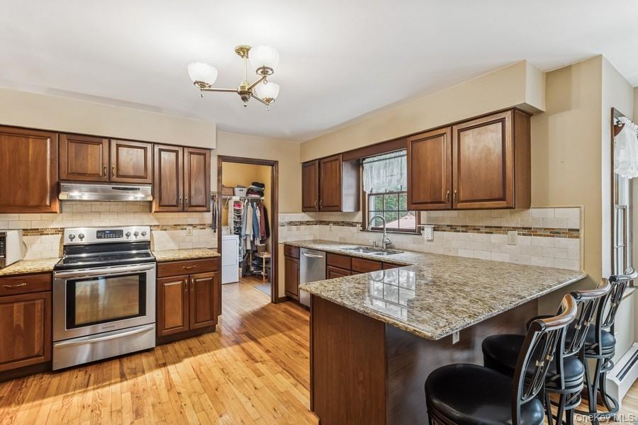 6295 N Country Road, Wading River, NY 11792