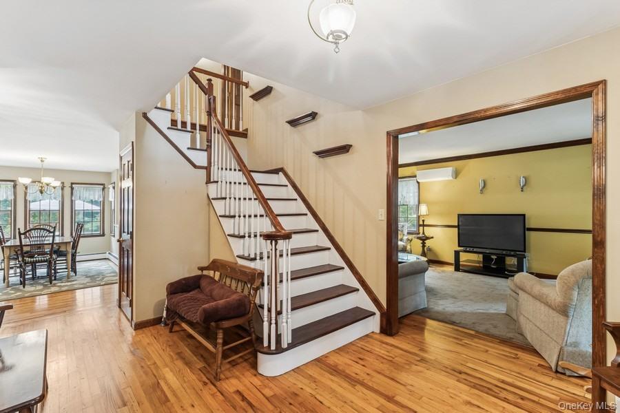 6295 N Country Road, Wading River, NY 11792