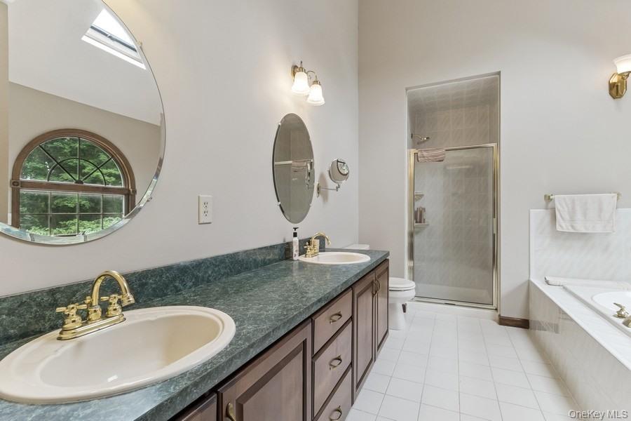 6295 N Country Road, Wading River, NY 11792