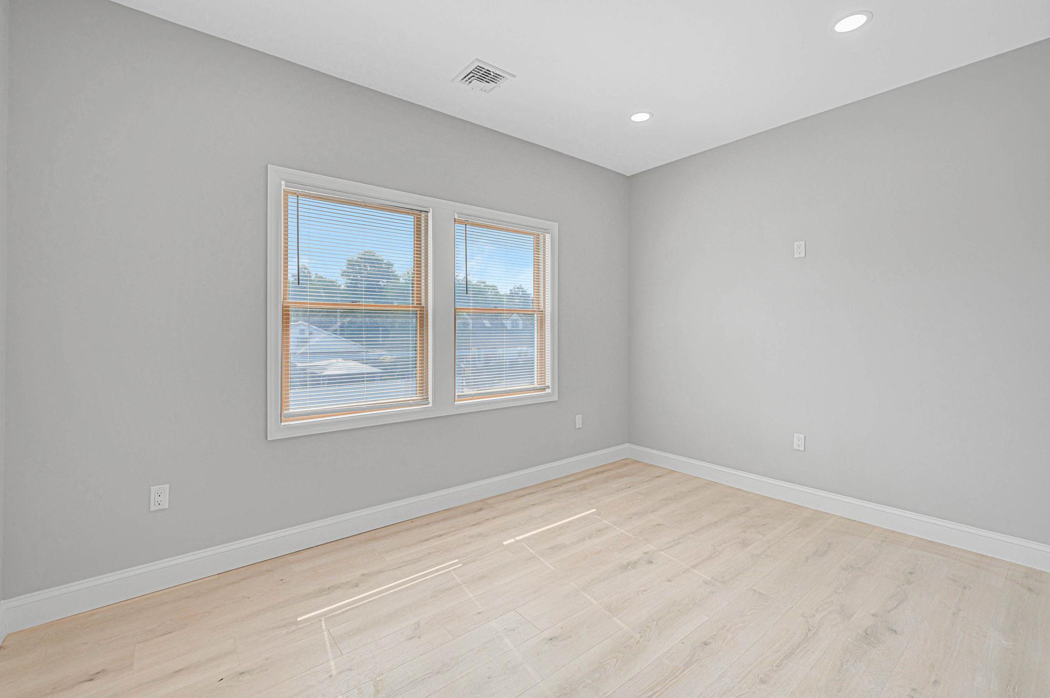 49 Ronni Drive, East Meadow, NY 11554