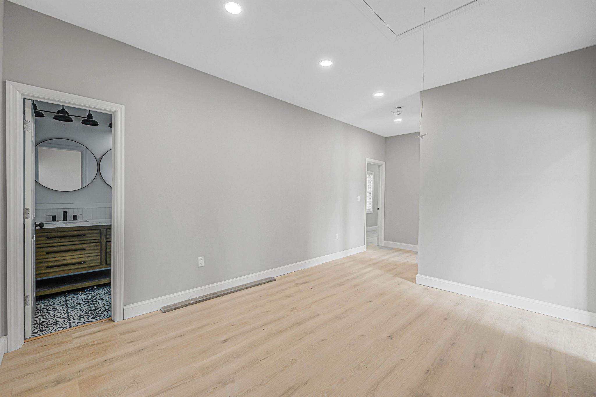 49 Ronni Drive, East Meadow, NY 11554