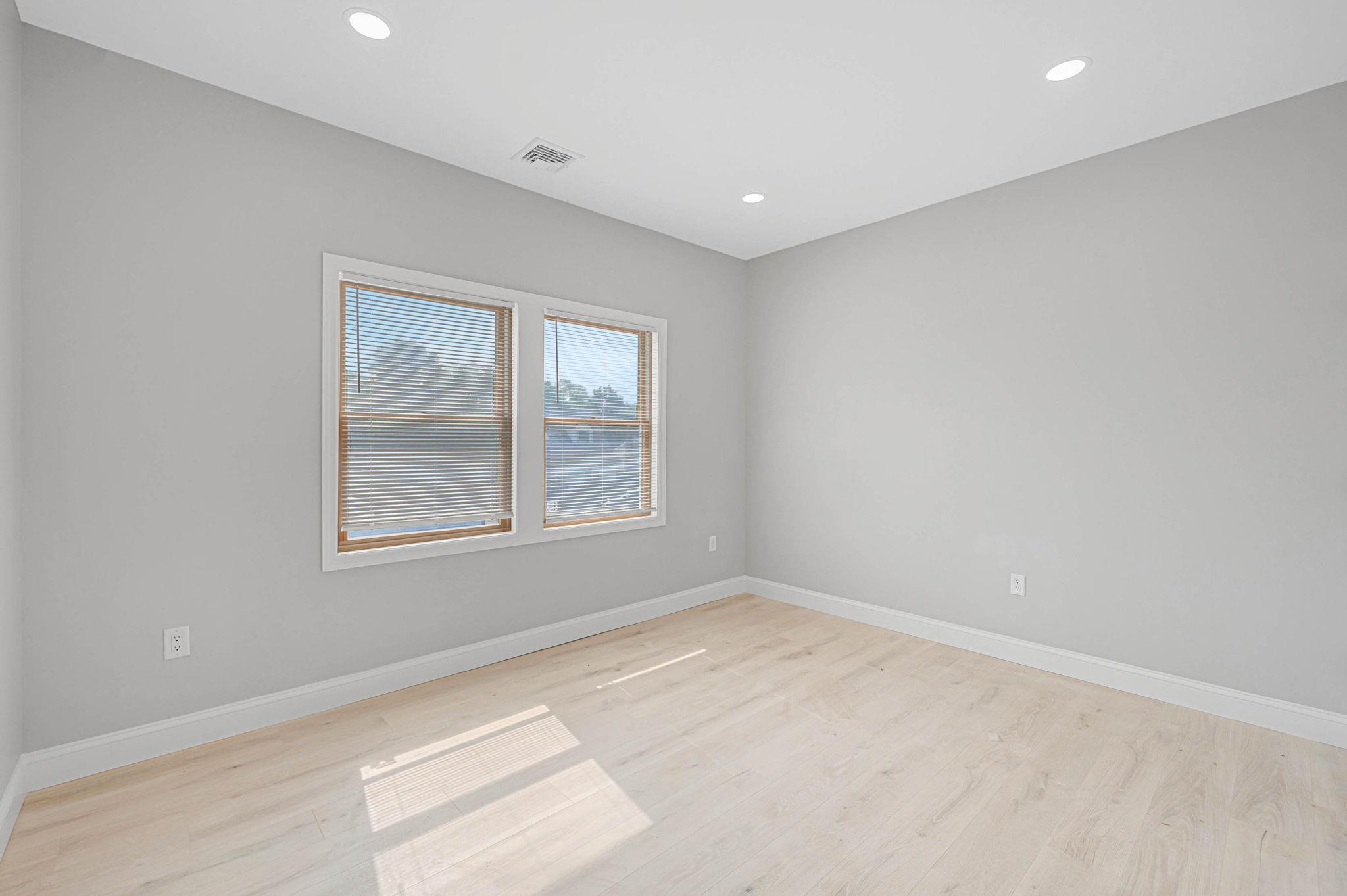 49 Ronni Drive, East Meadow, NY 11554