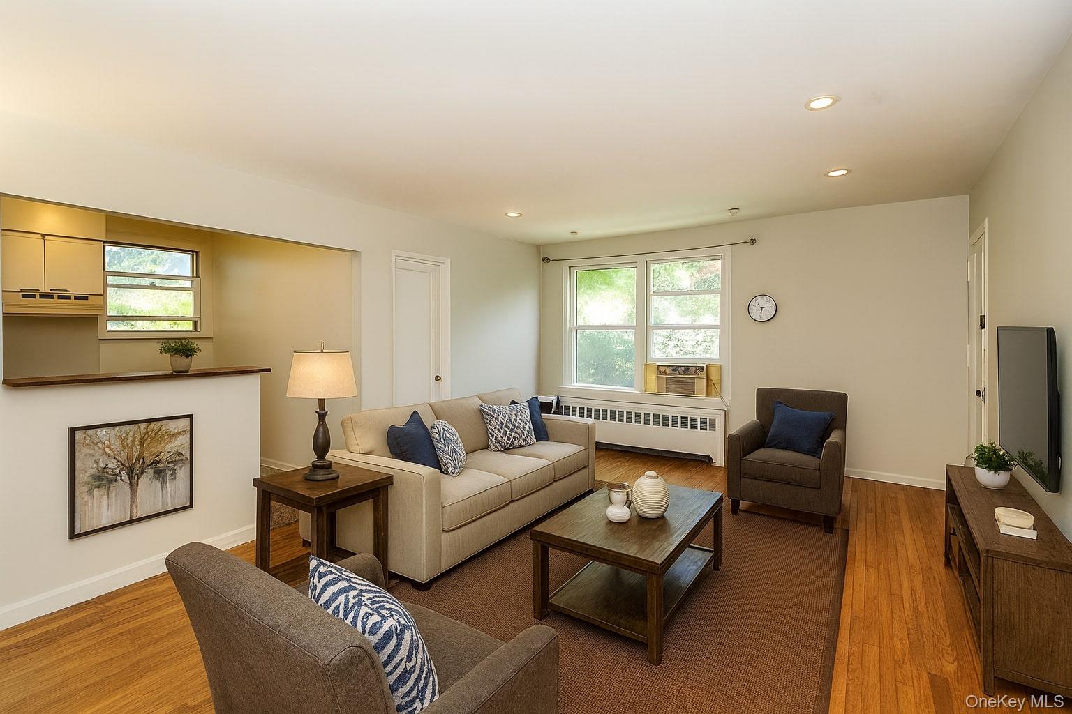 10 Glen Keith Road # U, Glen Cove, NY 11542