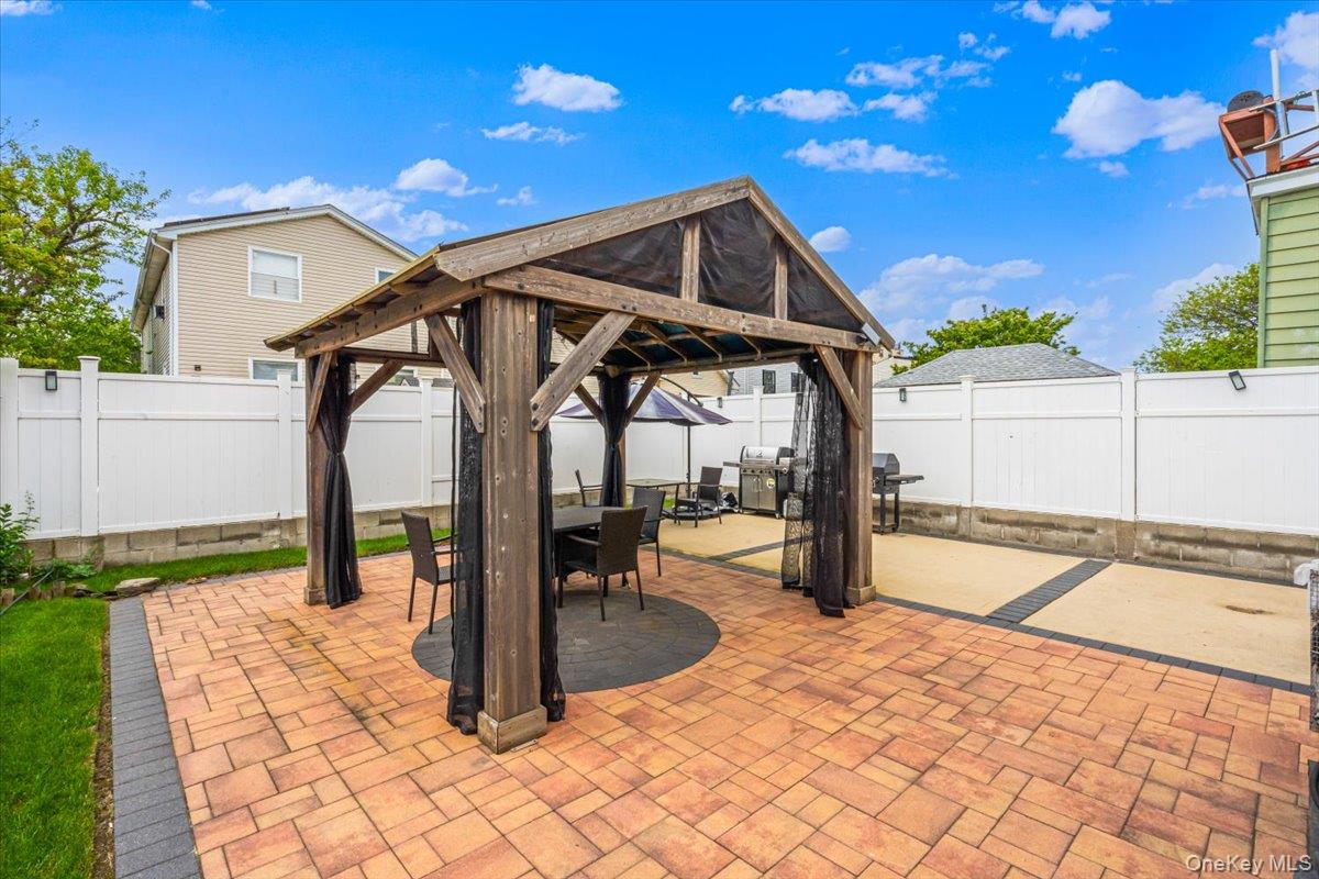 319 Beach 47th Street, Far Rockaway, NY 11691