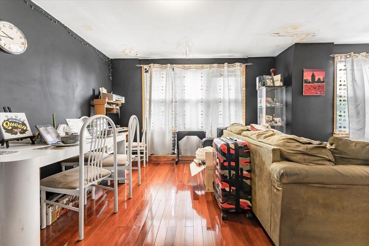 977 E 179th Street, Bronx, NY 10460