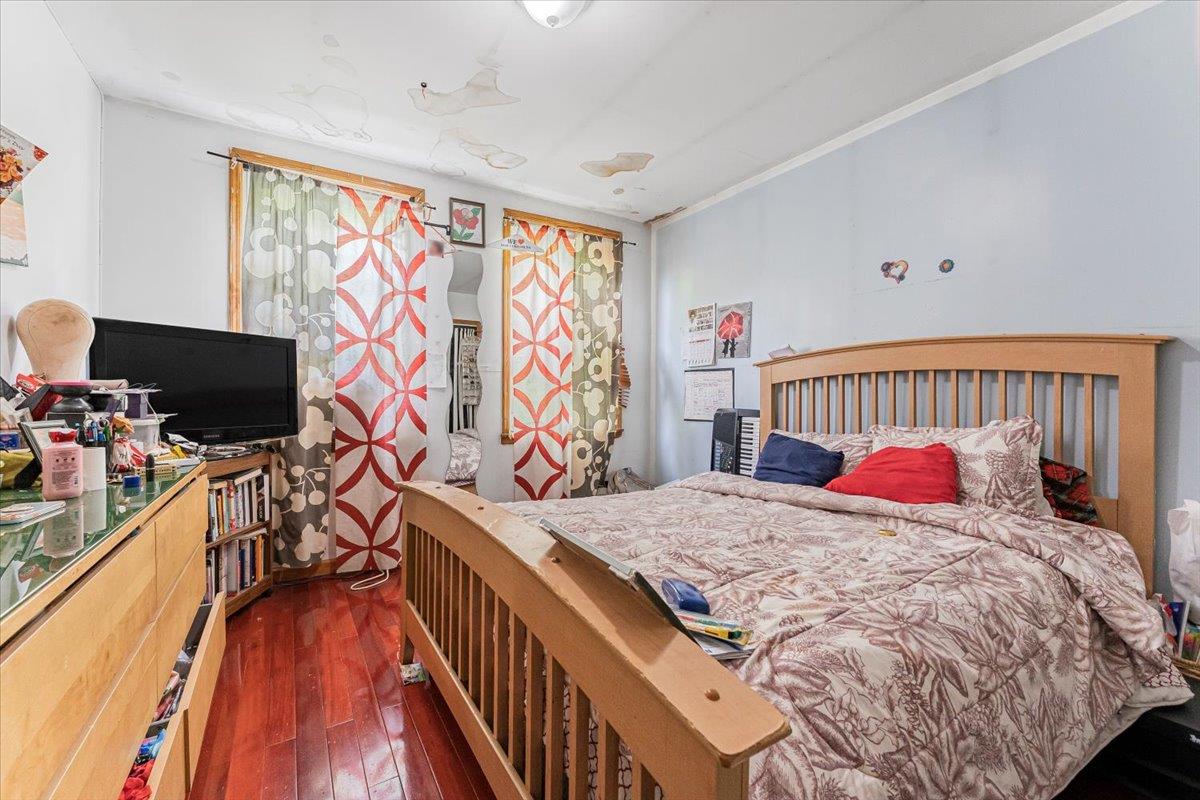 977 E 179th Street, Bronx, NY 10460