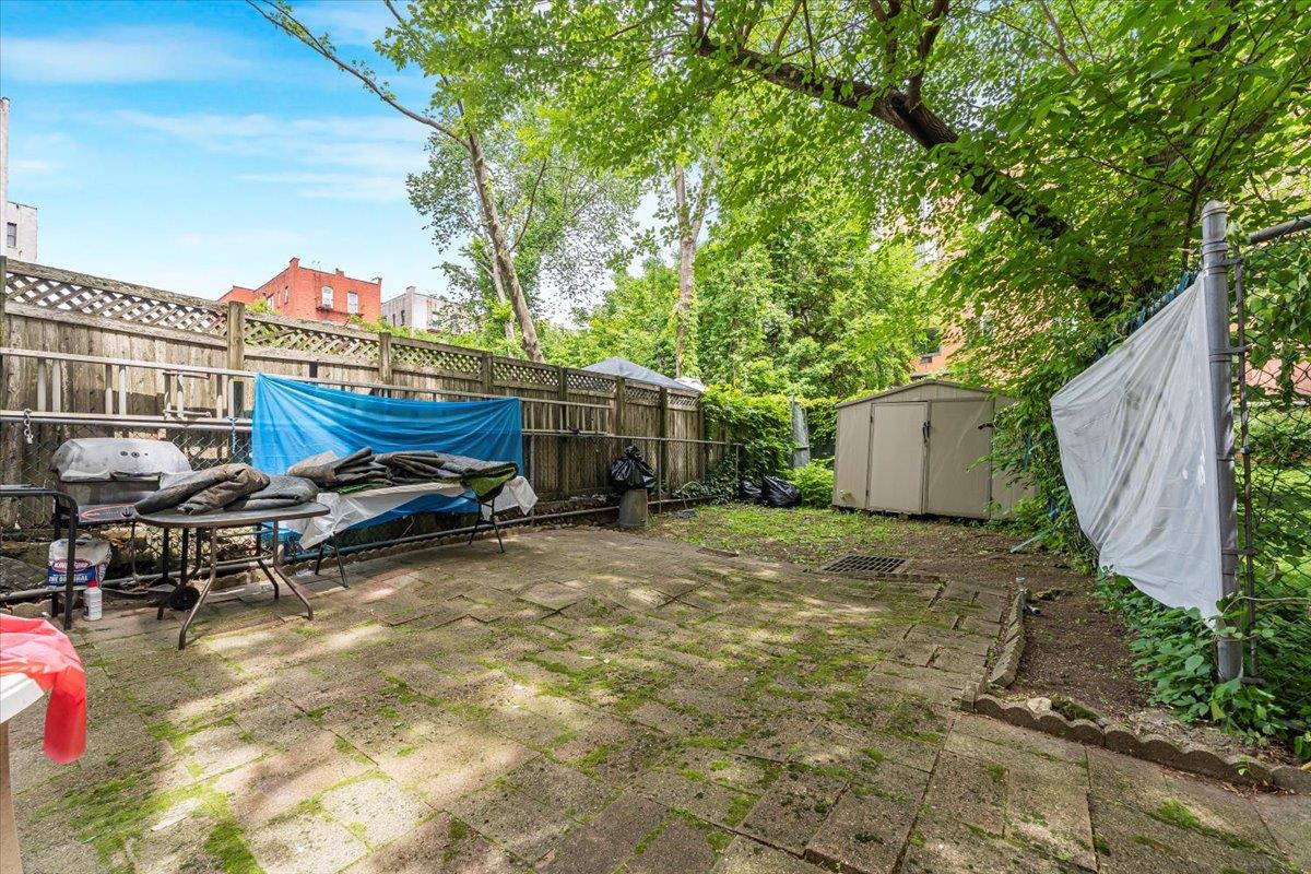 977 E 179th Street, Bronx, NY 10460