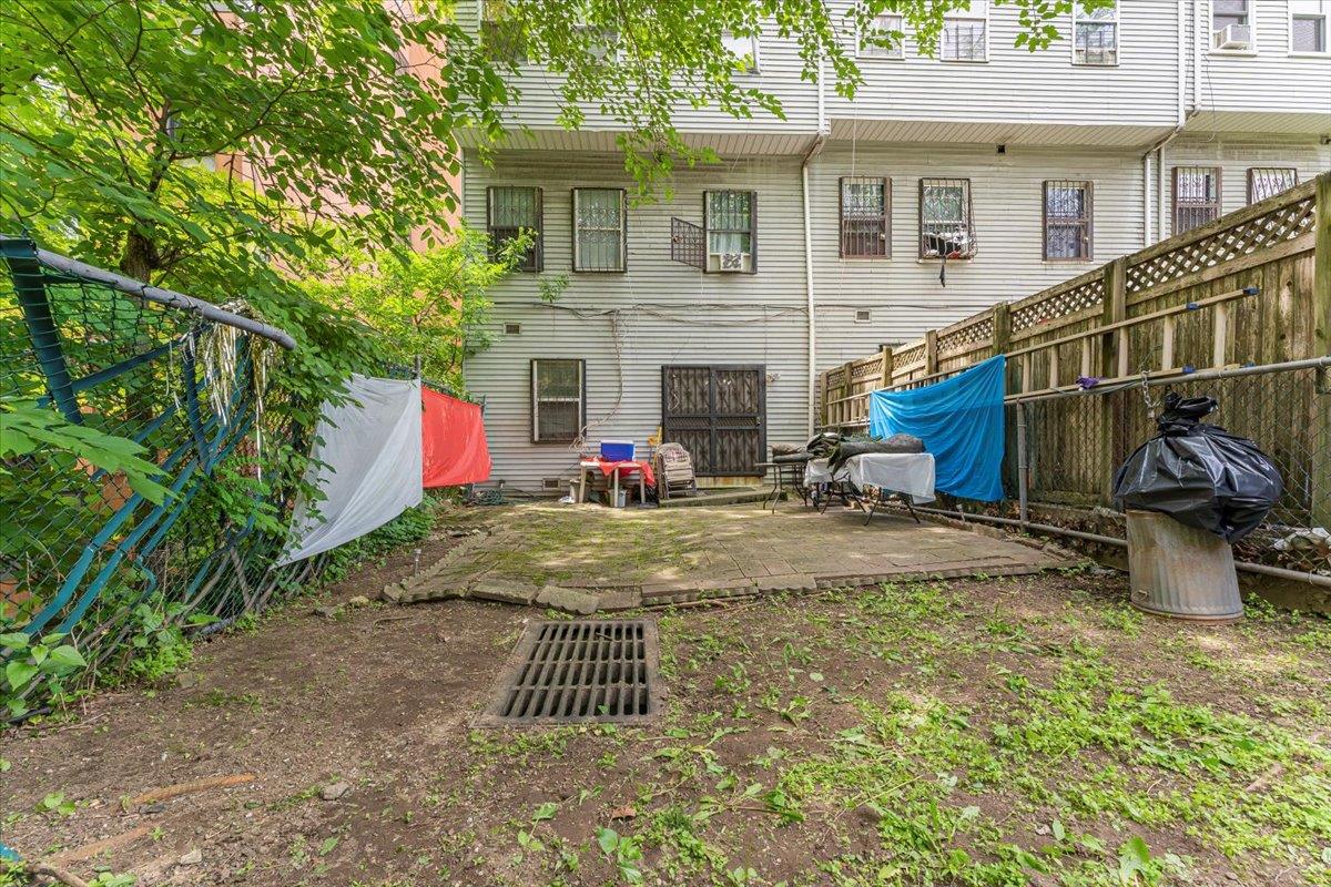 977 E 179th Street, Bronx, NY 10460